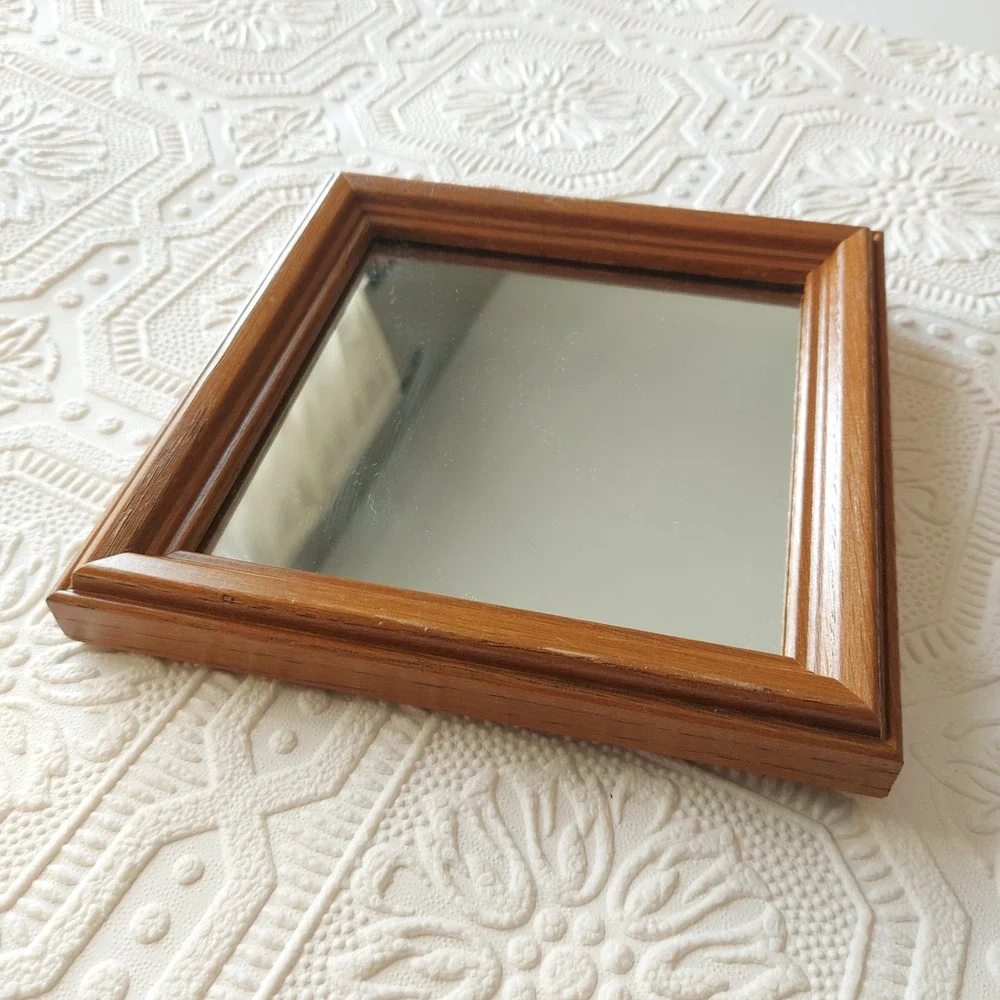 Home Interiors & Gifts Vintage Square Wood Frame Wall Mirror 6x6 Honey Oak USA
